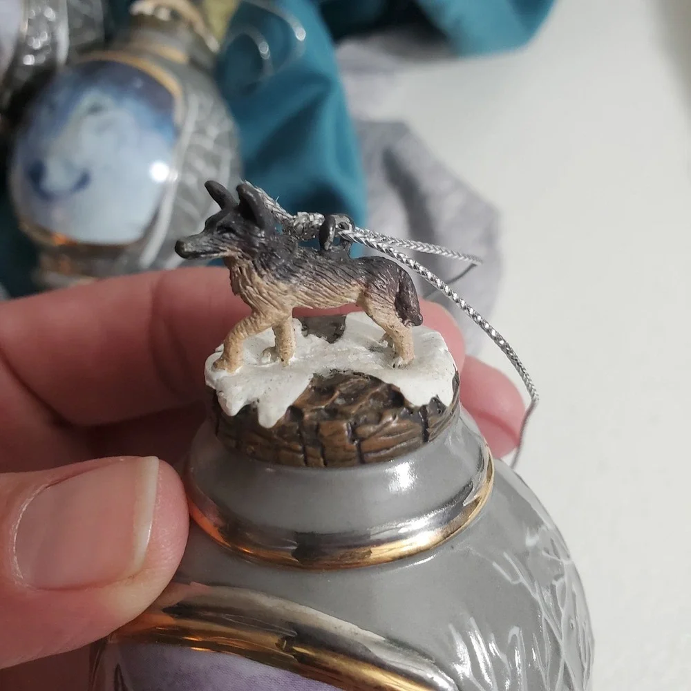 20 Pc Bradford Exchange‎ Voices of the Wilderness Wolves Porcelain Ornaments VTG